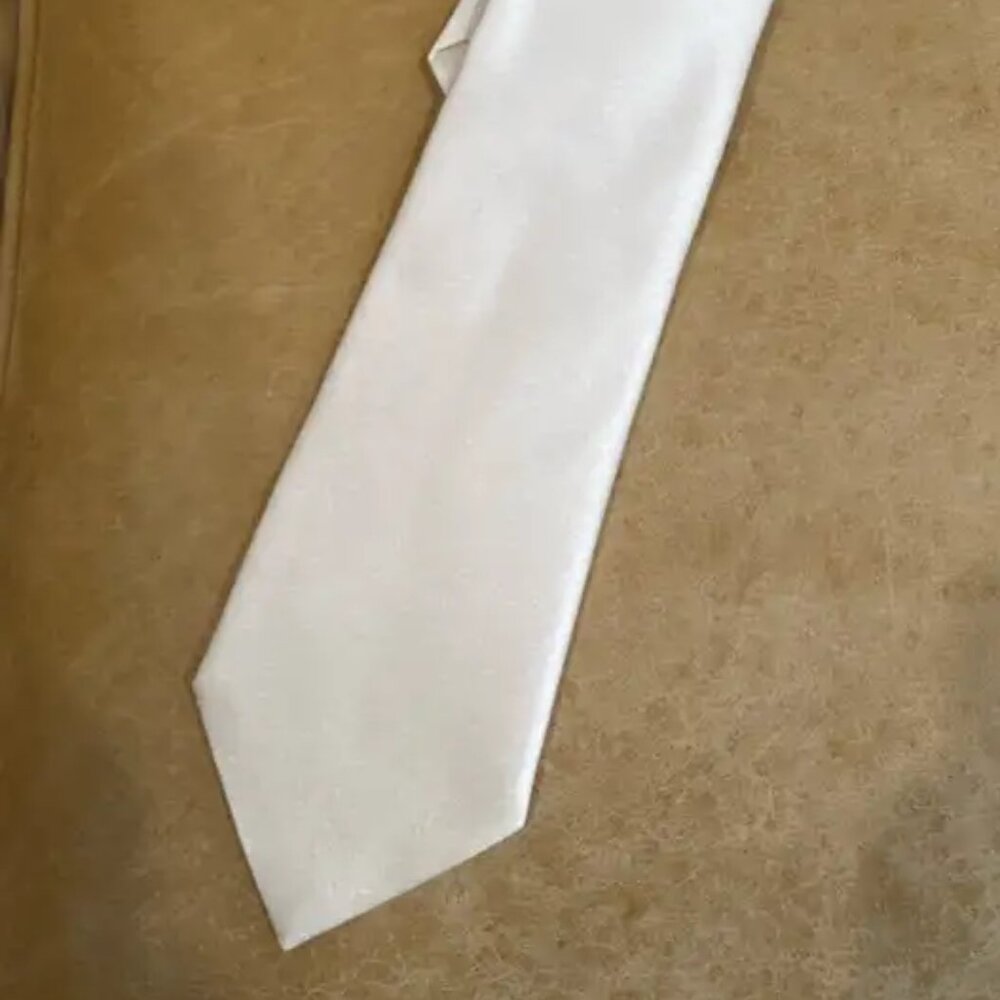 Original Armani 100% Silk White Tie